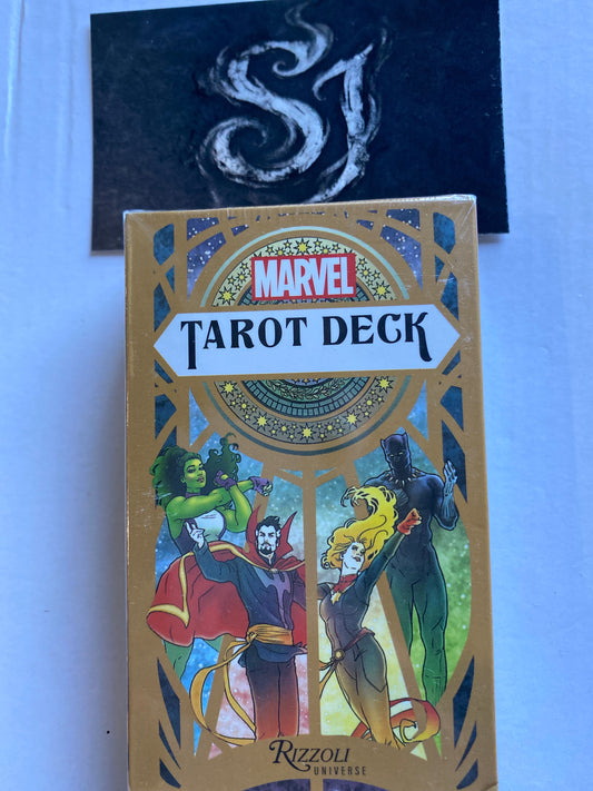 Superhero Tarot Deck - Look into the future with the heroes you love.