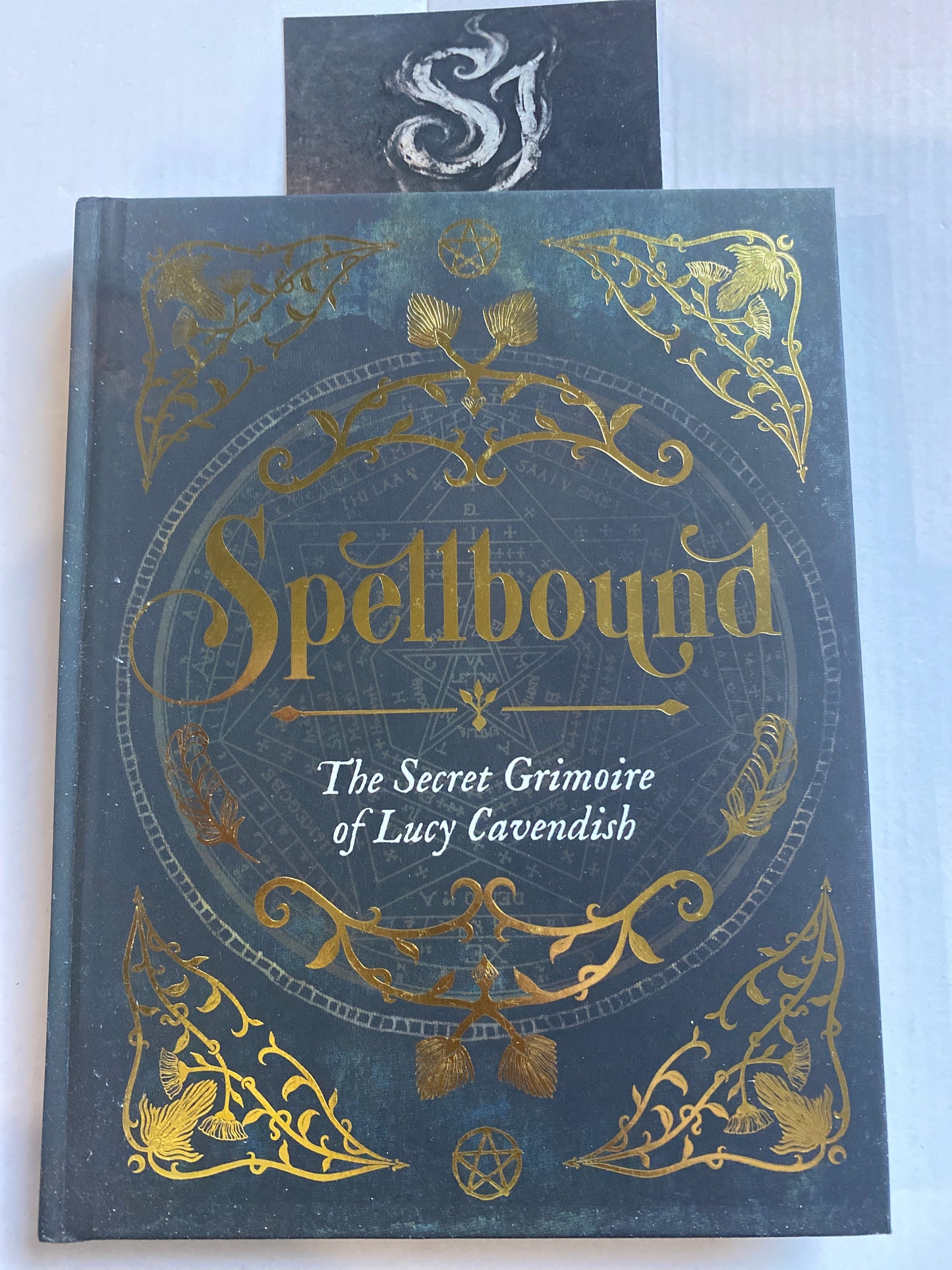 Spellbound: A Witch's Guide to Casting Empowering Spells - by Lucy Cavendish BRAND new