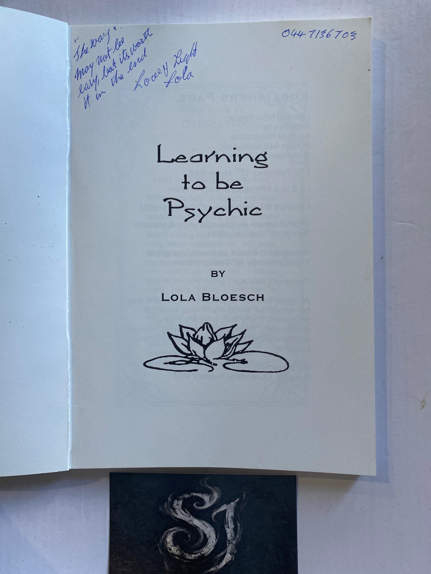 Learning to Be Psychic by Lola Bloesch