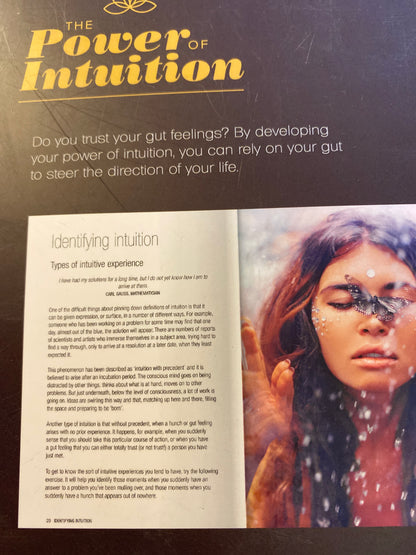 The Power of Intuition Inner Wisdom Kit | 48 Oracle Cards & 96-Page Book