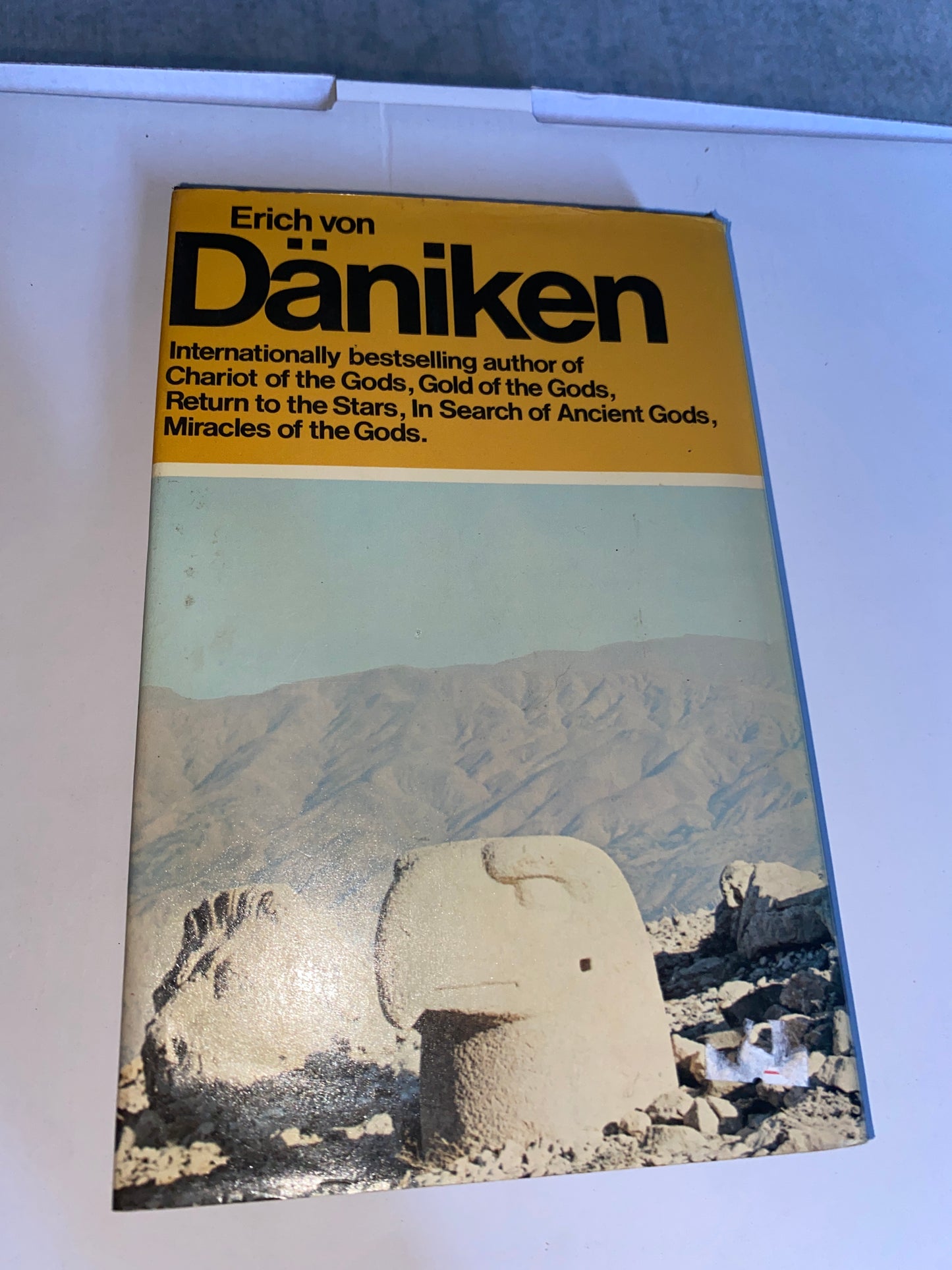 According to the Evidence – Erich von Däniken Hardcover 1977