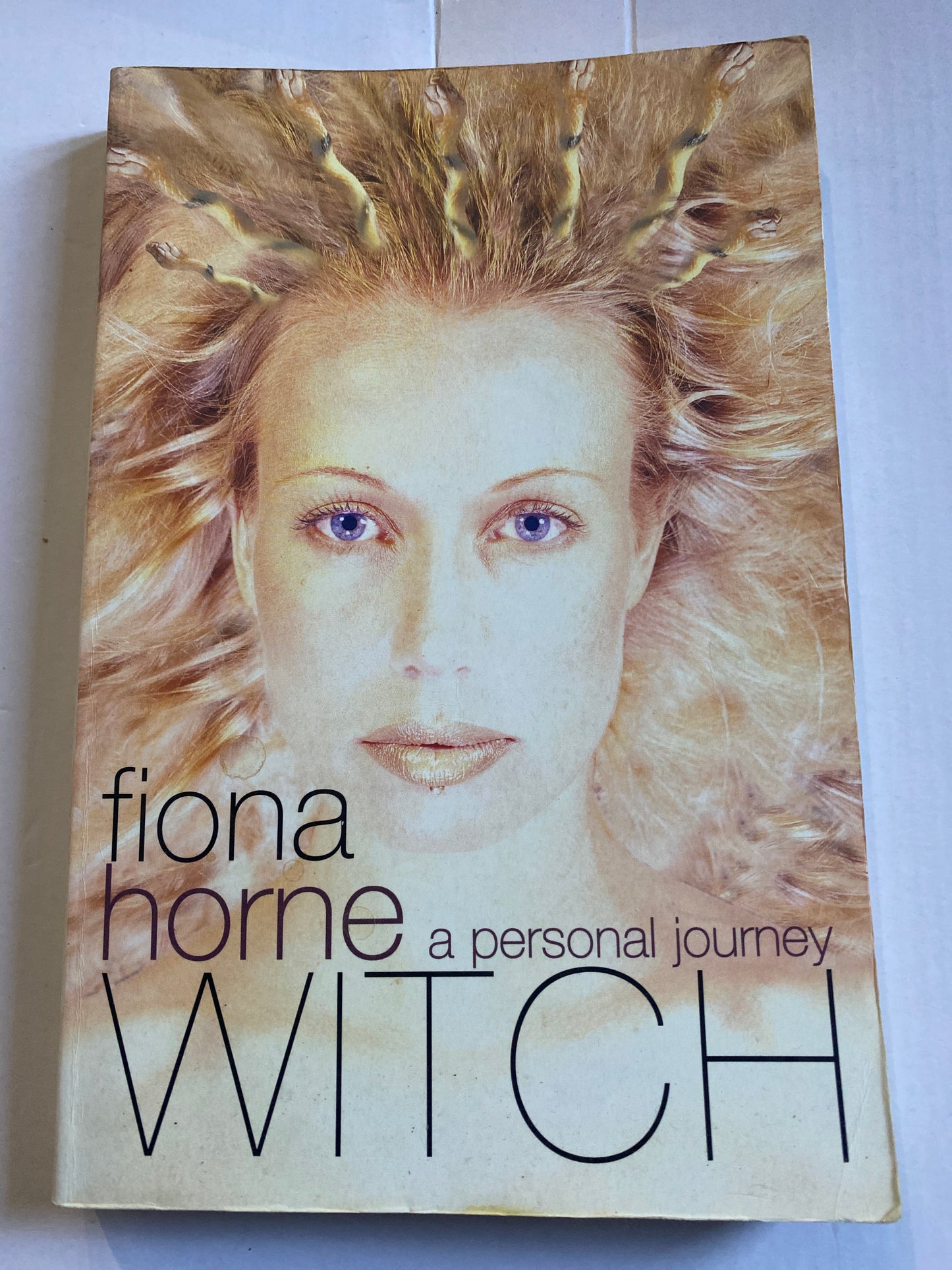 Witch: A Personal Journey by Fiona Horne (Good Condition) #102