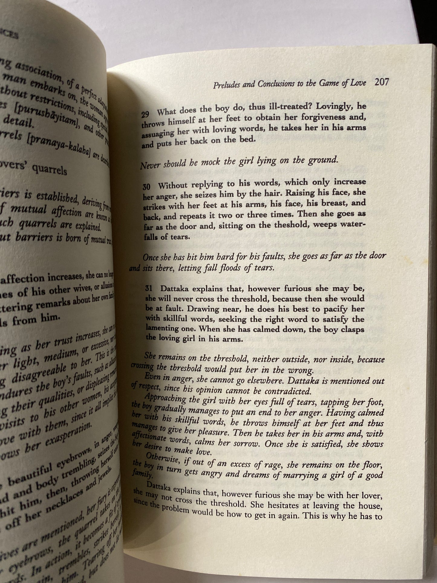 The Complete Kama Sutra: The First Unabridged Modern Translation of the Classic Indian Text by Alain Daniélou (1994)