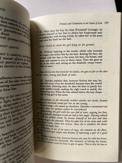 The Complete Kama Sutra: The First Unabridged Modern Translation of the Classic Indian Text by Alain Daniélou (1994)