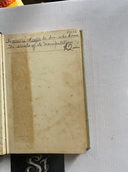 A Series of Lessons in Raja Yoga -  Yogi Ramacharaka (William Walker Atkinson) 1969 Rare collectable