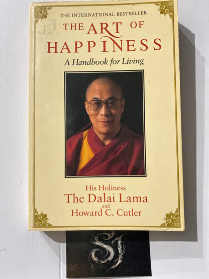 The Art of Happiness: A Handbook for Living by the Dalai Lama & Howard C. Cutler white cover