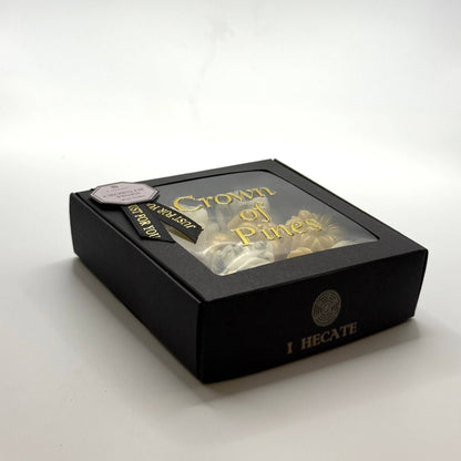 CROWN OF PINES Luxury Botanical Wax Melts made of coconut-soy wax and pure beeswax
