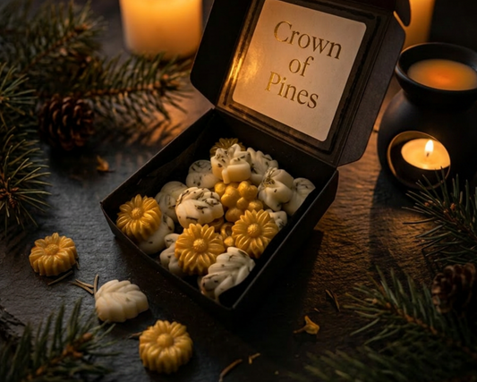 Luxury Botanical Wax Melts made of coconut-soy wax and pure beeswax