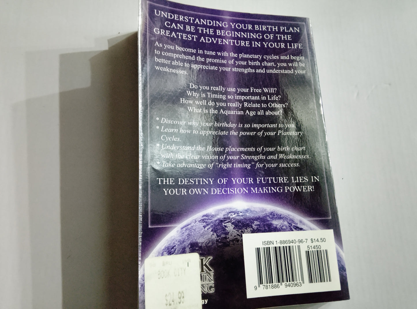 Discover the Universe within you - By  Mary Letorney